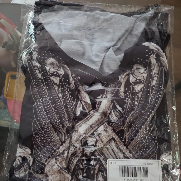 9 Rocker/Biker shirts. Size m/l. - Picture 14 of 16